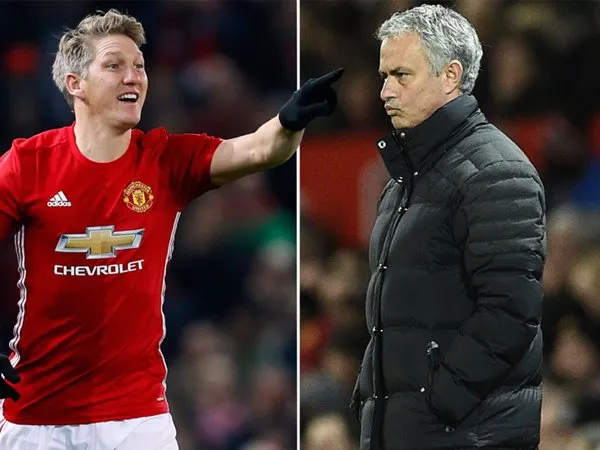 Louis Van Gaal Salahkan Mourinho Atas Kepergian Schweinsteiger