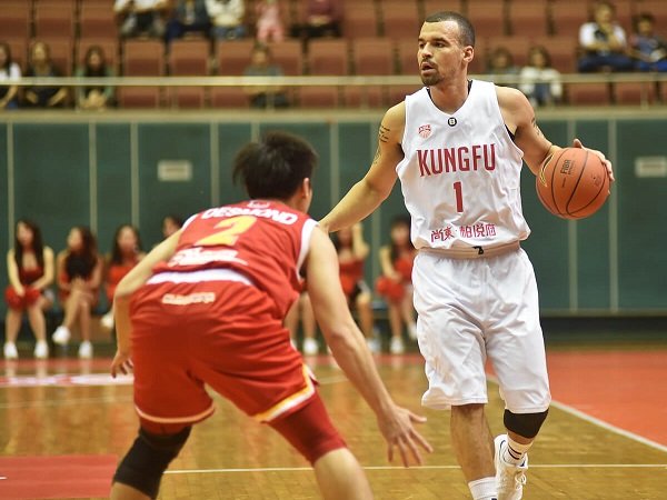 Chongson Kung Fu Bangkit Dengan Kalahkan Mono Vampire
