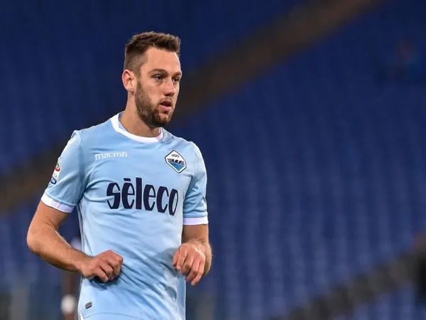 Stefan de Vrij Dipanggil CONI Terkait Tes Doping