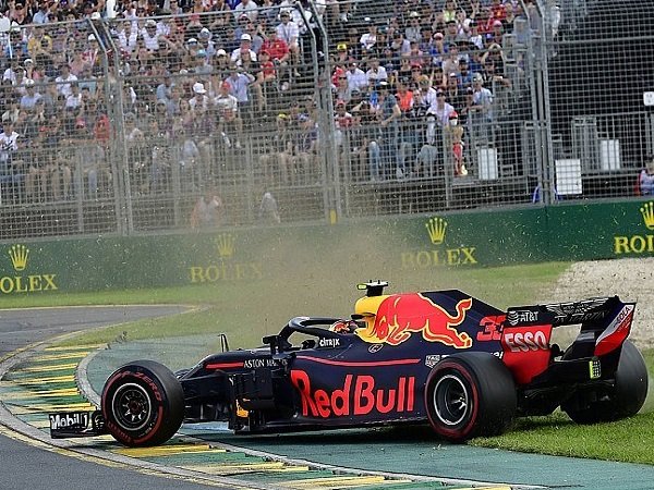 Masalah Ini Akibatkan Mobil Max Verstappen Berputar 360 Derajat