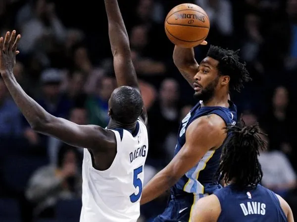 Memphis Grizzlies Kejutkan Tuan Rumah Minnesota Timberwolves