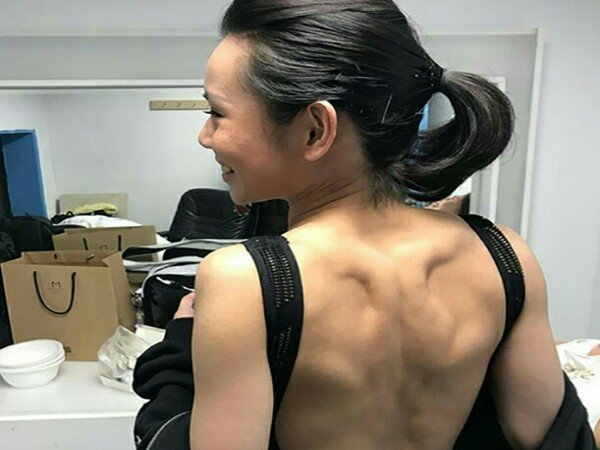 Ketika Tai Tzu Ying Tunjukan Punggungnya Yang Berotot