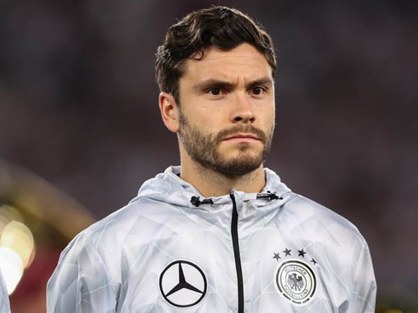 Inginkan Jonas Hector, Liverpool Siap Bersaing dengan Juventus