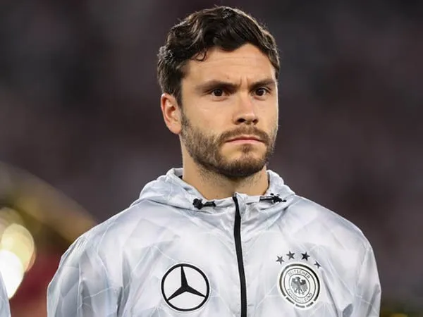 Inginkan Jonas Hector, Liverpool Siap Bersaing dengan Juventus