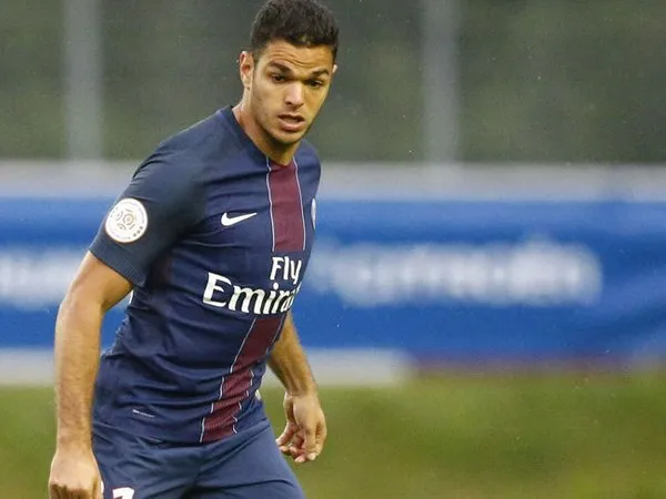 Hatem Ben Arfa Pastikan Akan Angkat Kaki dari Paris Saint-Germain