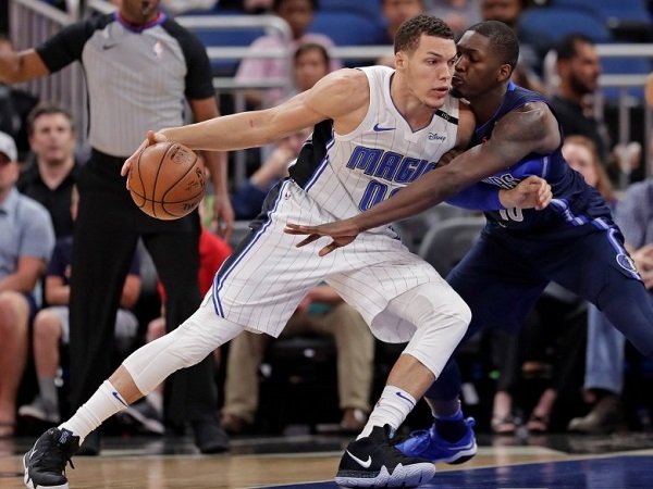Orlando Magic Pecundangi Dallas Mavericks