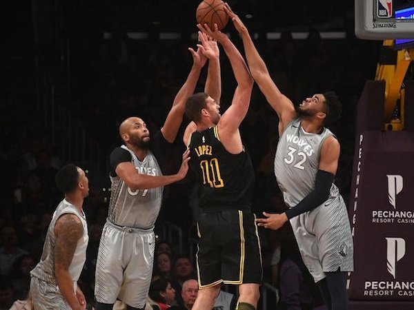 Jimmy Butler Kembali, Timberwolves Benamkan Lakers