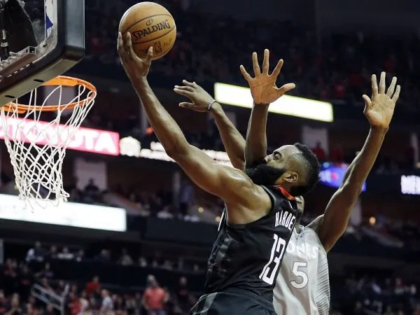 James Harden Bawa Rockets Benamkan Timberwolves