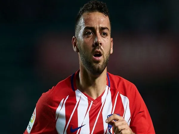 Hina Wasit, Gelandang Atletico Madrid ini Dikenai Skorsing Sembilan Laga