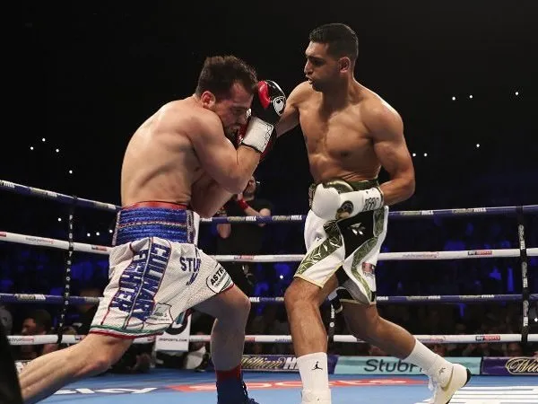 Setelah Taklukkan Lo Greco, Amir Khan Bidik Broner