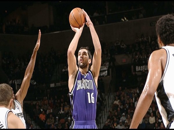 Peja Stojakovic Jadi Asisten General Manager Kings