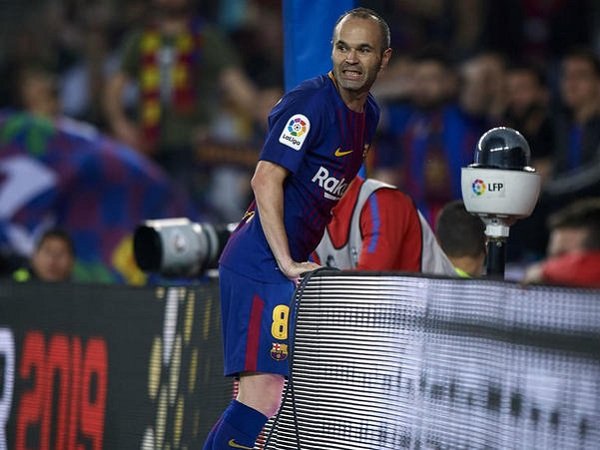 Andres Iniesta Tegaskan Tak Tinggalkan Barcelona Hanya untuk Wine