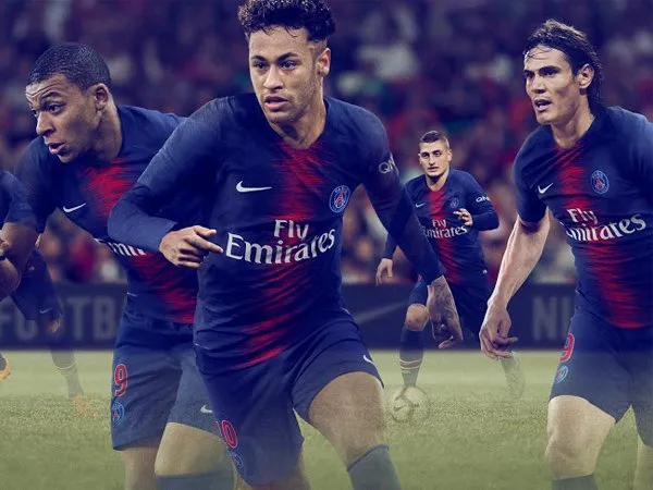 Resmi! Paris Saint-Germain Rilis Jersey Kandang untuk Musim 2018/19