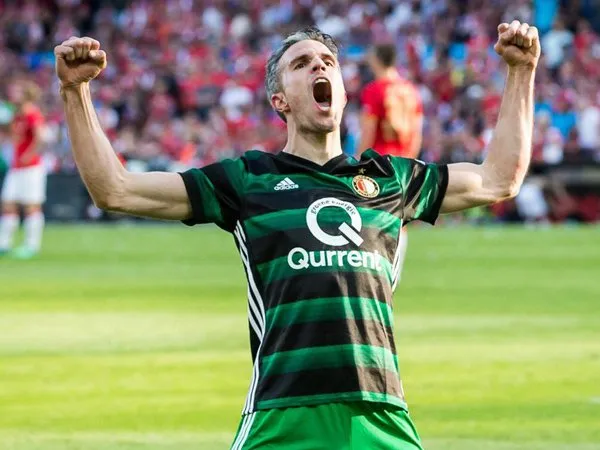 Resmi! Robin Van Persie Sepakat Perpanjang Masa Bakti di Feyenoord