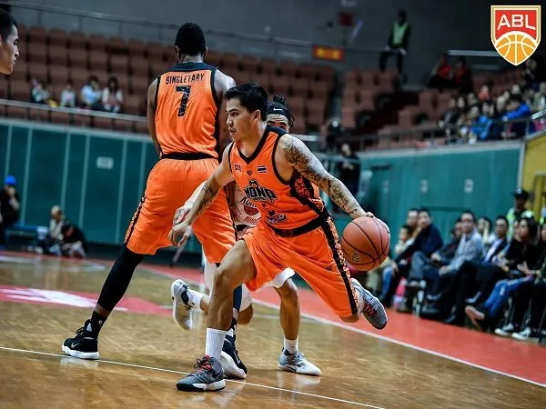 Mono Vampire Perpanjang Kerjasama Dengan Mike Singletary dan Jason Brickman