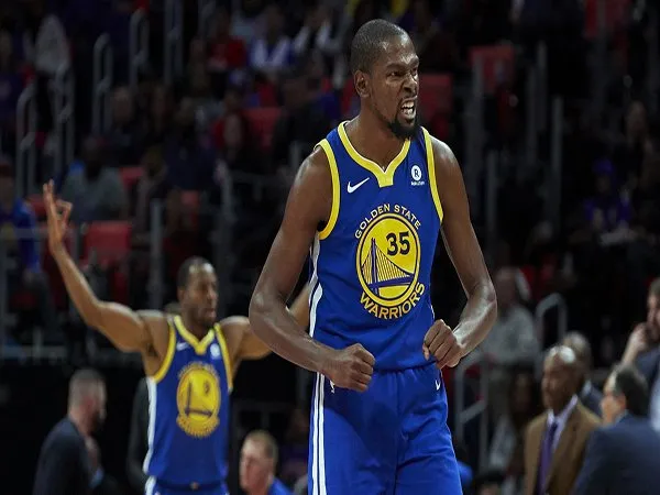 Kevin Durant Menggila, Warriors Hancurkan Cavaliers di Game Ketiga