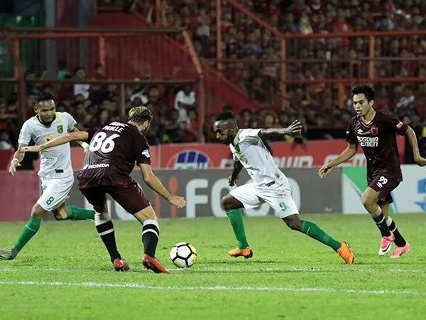 PSM vs Persebaya, Juku Eja Kembali Bertahta di Puncak Klasemen