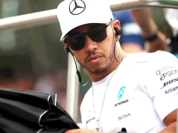 Lewis Hamilton Masih Yakin Mercedes Mampu Bersaing