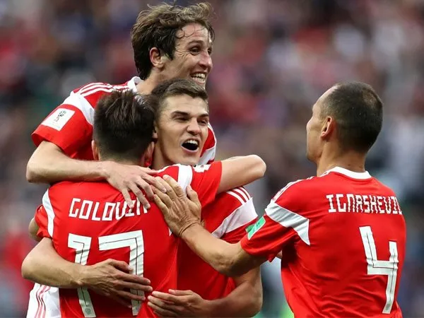 Pesta Gol ke Gawang Arab Saudi, Rusia Diminta Tak Lupa Diri