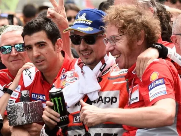 Jorge Lorenzo Sebut Marc Marquez Akan Berada di Bawah Tekanan