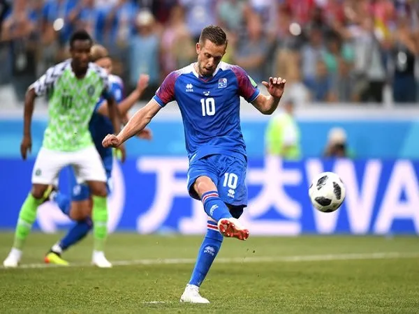 Gylfi Sigurdsson Tak Pikirkan Catatan Laga Islandia Melawan Kroasia