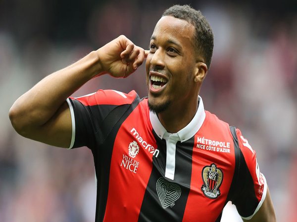 Tottenham dan Fulham Bersaing Dapatkan Servis Striker Nice