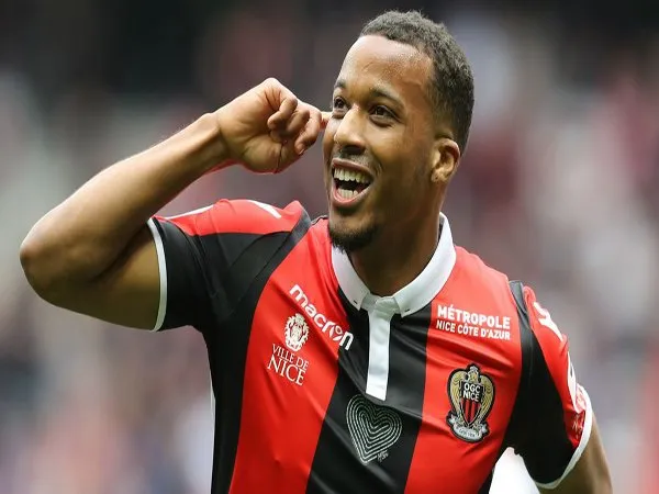 Tottenham dan Fulham Bersaing Dapatkan Servis Striker Nice