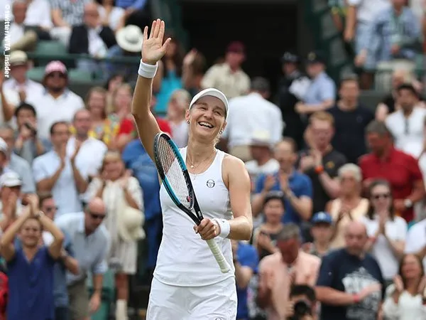 Hasil Wimbledon: Pukul Mundur Lucie Safarova, Ekaterina Makarova Tembus Pekan Kedua