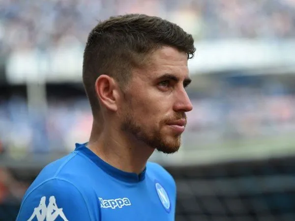 Semakin Dekat ke Chelsea, Jorginho 'Tertangkap' Terbang ke London