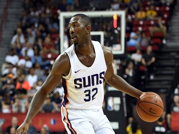 Tanpa Ayton, Suns Tetap Sukses Permalukan Spurs