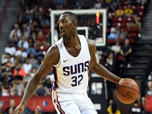 Tanpa Ayton, Suns Tetap Sukses Permalukan Spurs