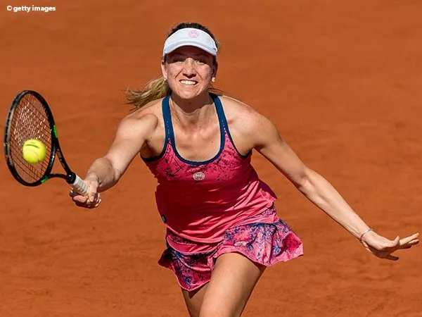 Mona Barthel Sisihkan Natalia Vikhlyantseva Di Gstaad