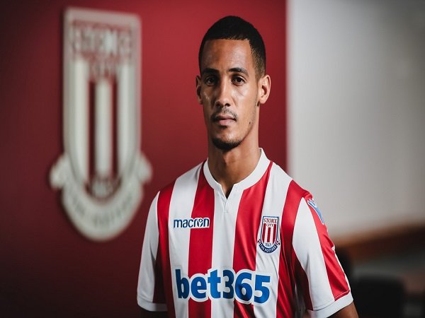 Huddersfield Town Lepas Tom Ince ke Stoke City