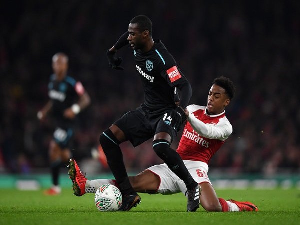 West Ham Buka Diskusi Penjualan Pedro Obiang ke Sampdoria