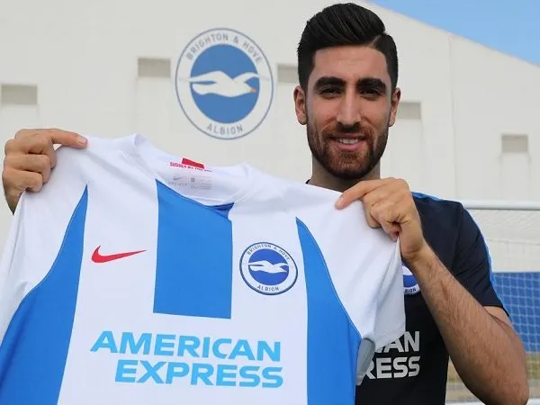 Brighton Resmi Datangkan Alireza Jahanbakhsh dari AZ Alkmaar