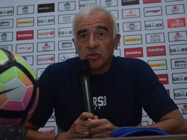 Persib Pede Menang di Surabaya Demi Jadi Juara Paruh Musim