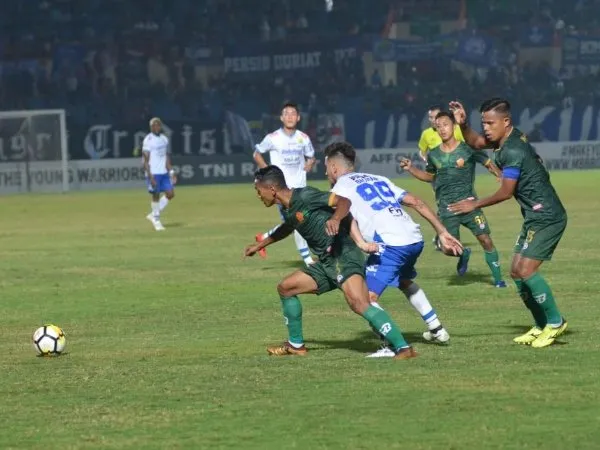 Hadiahi Penalti Pada Persib di Injury Time, Nil Maizar Kecam Wasit