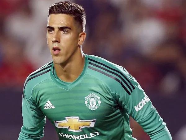 Resmi! MU Pinjamkan Joel Pereira ke Vitoria De Setubal