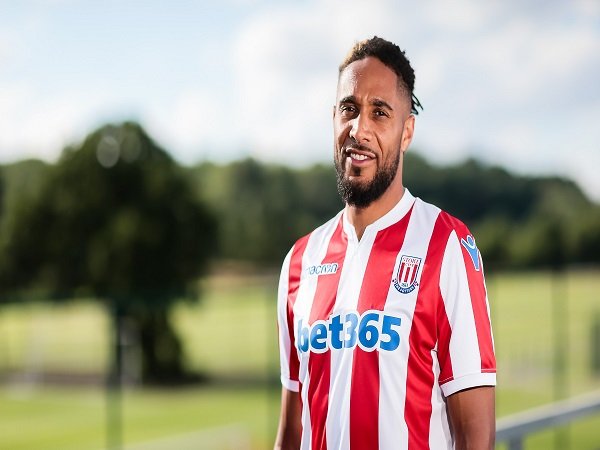 Stoke Resmi Pinjam Ashley Williams dari Everton