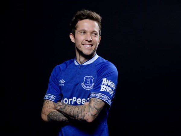 Bernard Jelaskan Mengapa Ia Memilih Everton Ketimbang Chelsea