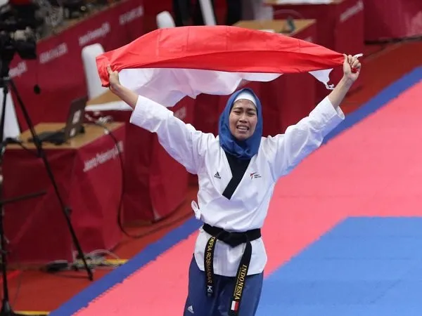 Rosmaniar Defia Sumbang Medali Emas Pertama Untuk Indonesia di Asian Games 2018