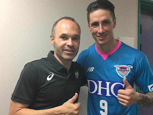 Fernando Torres Tuliskan Pesan Mengharukan untuk Andres Iniesta