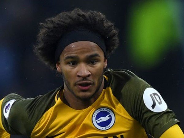 Leeds United Resmi Pinjam Izzy Brown dari Chelsea