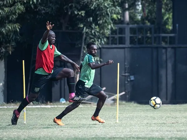 Persebaya Buta Kekuatan PSBI Blitar