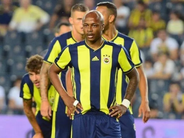 Ayew Bicara Tentang Transfer Gomis ke Klub Arab Saudi