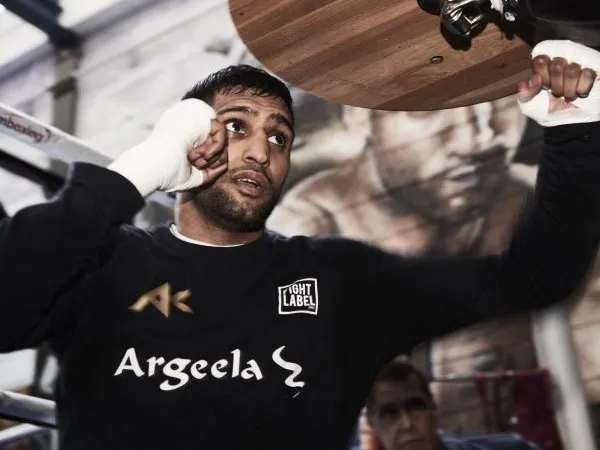 Amir Khan Kini Hanya Fokus Bidik Manny Pacquiao