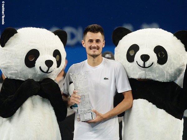 Bernard Tomic Akhiri Puasa Gelar Di Chengdu