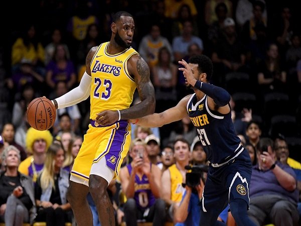 LeBron James Debut, Lakers Tumbang Dari Tangan Nuggets