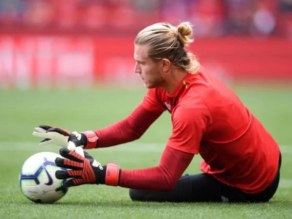 Eks Striker Liverpool Prediksi Karius Bakal Bangkit