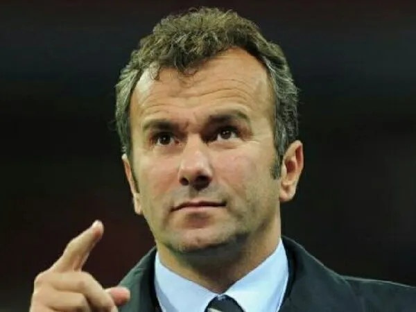 Legenda Milan Sebut Higuain Lebih Baik Ketimbang Icardi